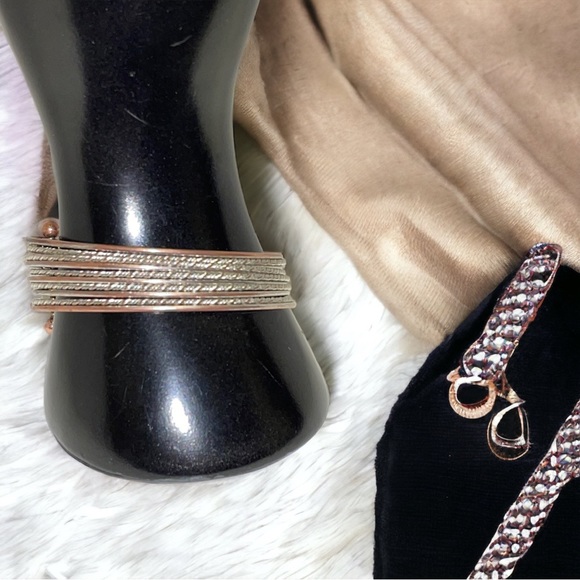 Copper & Silver Bangle Bracelet - Picture 10 of 11